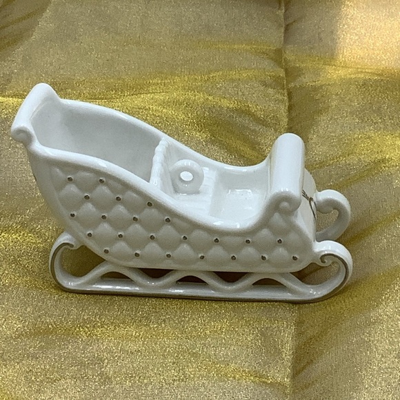 2014 Pandora Sled Christmas Ornament - Picture 4 of 8